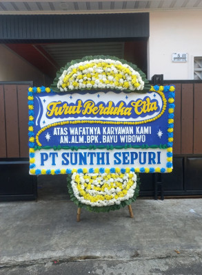 Papan Bunga Duka di Tigabinanga